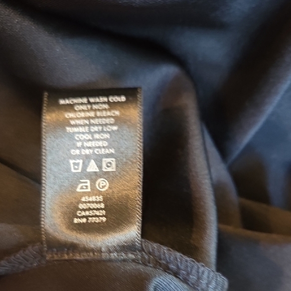 Ann Taylor Black Sleeveless Blouse With Pearls with Ruffled Collar Women's XL - Picture 10 of 10